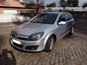 Opel Astra 1.4 Elegance Maio/04 - à venda - Ligeiros