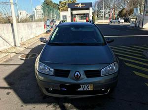 Renault Megane 1'5 DCI executive Janeiro/04 - à venda -
