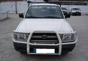 Toyota Hilux D4D turbo 3 lugares Setembro/04 - à venda -