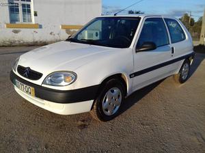 Citroën Saxo 1.5d Dezembro/00 - à venda - Comerciais /