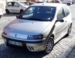 Fiat Punto 1.2 sport caixa 6 Março/02 - à venda - Ligeiros