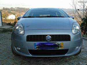 Fiat grande punto Março/06 - à venda - Ligeiros