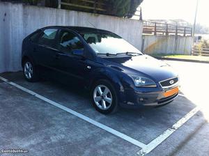 Ford Focus Tdci 1.6 Outubro/05 - à venda - Ligeiros