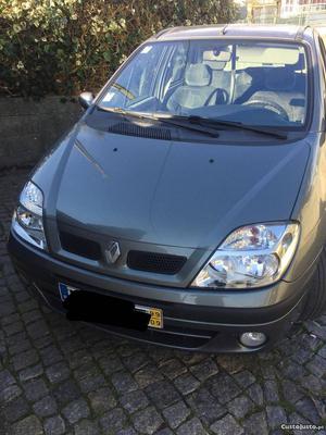 Renault scenic 1.6 i 16 v Março/99 - à venda - Ligeiros