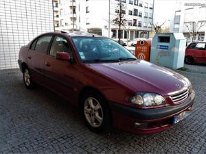 Toyota Avensis 1.6GLI 115cv SOL Agosto/98 - à venda -