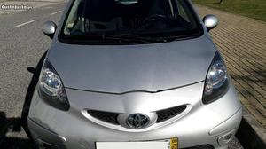 Toyota Aygo Fantas Março/08 - à venda - Ligeiros