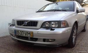 Volvo V40 dcr sport Outubro/03 - à venda - Ligeiros