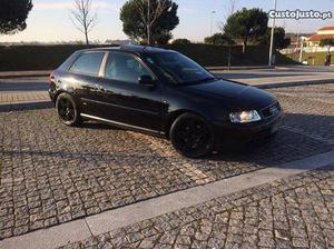 Audi A3 Sport Nacional Setembro/98 - à venda - Ligeiros