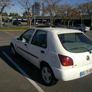 Ford Fiesta TECNNO Maio/96 - à venda - Ligeiros