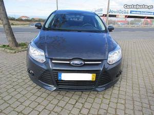 Ford Focus Trend Cv Maio/14 - à venda - Ligeiros