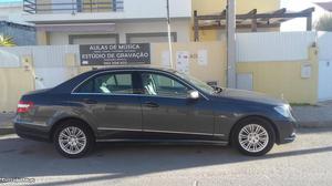 Mercedes-Benz E 250 elegance Julho/09 - à venda - Ligeiros