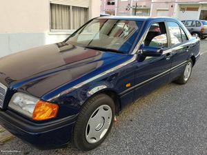 Mercedes c 180 Dezembro/93 - à venda - Ligeiros