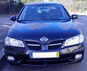 Nissan Almera 1.5 SPORT 16 v Novembro/00 - à venda -