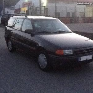 Opel Astra 17 td Abril/94 - à venda - Ligeiros Passageiros,