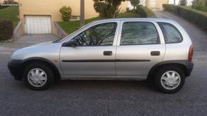 Opel Corsa 1.5 td isuzo Maio/00 - à venda - Ligeiros