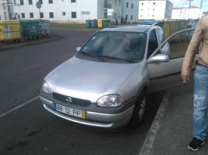 Opel Corsa v Maio/00 - à venda - Ligeiros