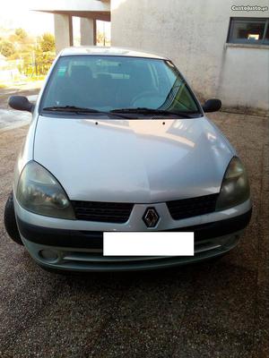 Renault Clio autentique Dezembro/02 - à venda - Ligeiros