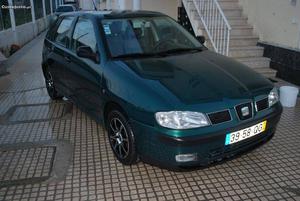 Seat Ibiza 1.0 Mpi Gasolina Setembro/00 - à venda -