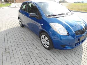 Toyota Yaris D4D 90cv 5 L e A/C Outubro/08 - à venda -