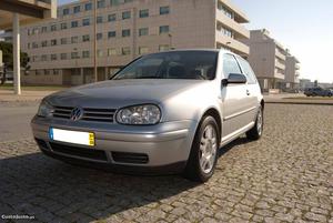 VW Golf  anos Setembro/01 - à venda - Ligeiros