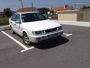 VW Passat tdi Junho/94 - à venda - Ligeiros Passageiros,