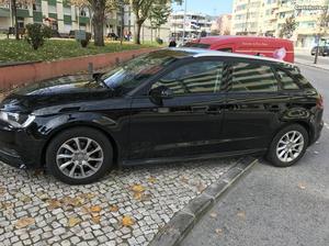 Audi A3 Sportback Ultra (110cv) Dezembro/14 - à venda -