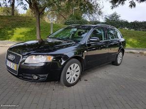 Audi A4 2.0 TDi Cx.6 Vel B7 Janeiro/05 - à venda - Ligeiros