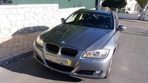 BMW 320 D Touring Setembro/12 - à venda - Ligeiros