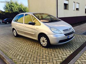 Citroen Picasso HDI 110 CV Março/04 - à venda - Ligeiros