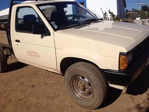 Nissan 4x4 Abril/90 - à venda - Pick-up/ Todo-o-Terreno,