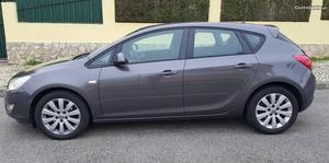 Opel Astra Executive Maio/10 - à venda - Ligeiros