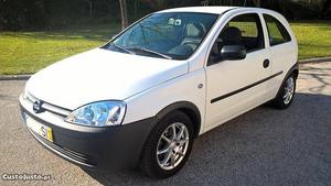 Opel Corsa 1.7 Di Van Setembro/01 - à venda - Comerciais /