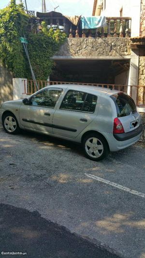 Renault clio 1.5 dci Outubro/01 - à venda - Ligeiros