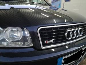 Audi A4 Carinha cv Abril/04 - à venda - Ligeiros