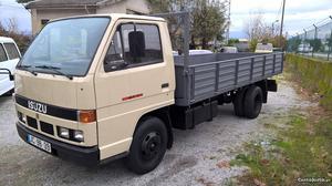 Isuzu Nkr 3.3 Ligeira Julho/87 - à venda - Comerciais /