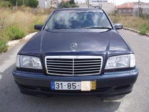 Mercedes-Benz C 200 CLASIC CDI 100CV Agosto/98 - à venda -