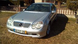 Mercedes-Benz C 220 c220 sport coupe Maio/02 - à venda -