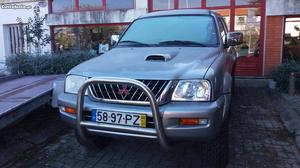 Mitsubishi L200 Stracar Setembro/00 - à venda - Pick-up/