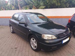 Opel Astra v Abril/99 - à venda - Ligeiros