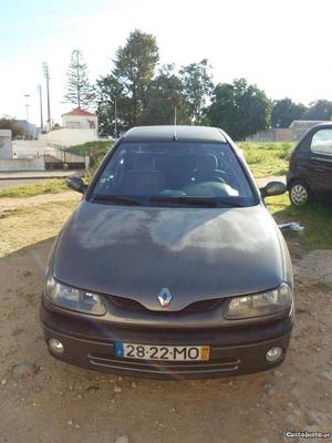 Renault Mégane 1.6cc 16vv Dezembro/99 - à venda - Ligeiros