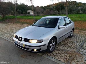 Seat Toledo 1.9 TDI 110cv SPORT Abril/01 - à venda -