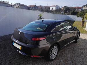 Alfa Romeo GT 1.9 JTD M-JET Novembro/04 - à venda -