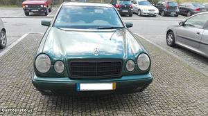 Mercedes-Benz E 220 E220 Diesel Abril/97 - à venda -