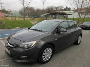 Opel Astra 1.3 CDTi 95cv Enjoy Maio/13 - à venda - Ligeiros