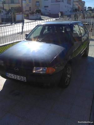 Opel Astra F spor Maio/95 - à venda - Ligeiros Passageiros,