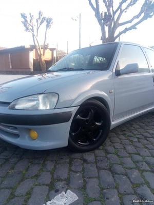 Peugeot 106 Quiksilver troco Março/99 - à venda - Ligeiros