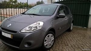 Renault Clio 1.5 dci km Janeiro/11 - à venda -