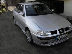 Seat Ibiza 1.9 sdi Outubro/00 - à venda - Comerciais / Van,