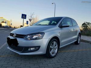 Volkswagen Polo 1.4 TDI "LIFE" Março/14 - à venda -