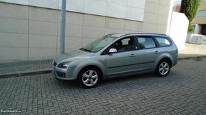 Ford Focus SW 1.6 TDCi 109 Cv Janeiro/05 - à venda -